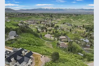 10667 S Hidden Ridge Lane, Sandy, UT 84092 - Photo 9