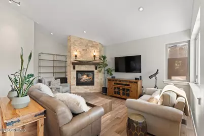 364 E 1690, Midway, UT 84049 - Photo 5