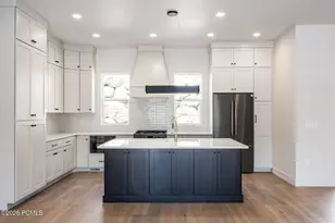 372 W Ascent Dr, Hideout, UT 84036 - Photo 7