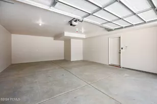 372 W Ascent Dr, Hideout, UT 84036 - Photo 35