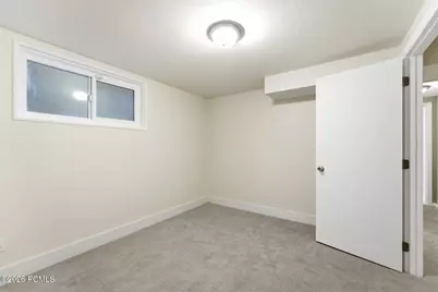 2045 E 3110 South, Millcreek, UT 84109 - Photo 23