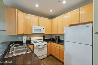 6749 N 2200 W #B302, Park City, UT 84098 - Photo 7