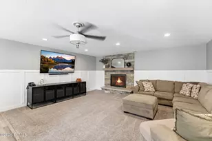 2393 Bueno Vista Dr, West Jordan, UT 84088 - Photo 9