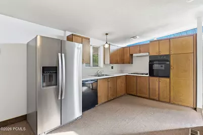 4668 S Green Valley Drive, Salt Lake City, UT 84107 - Photo 5