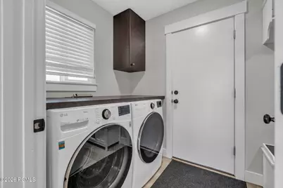 1893 E Lincoln Ln, Salt Lake City, UT 84124 - Photo 11