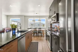 428 W 900, American Fork, UT 84003 - Photo 9