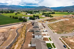 1093 E Becca Rd, Daniel, UT 84032 - Photo 29