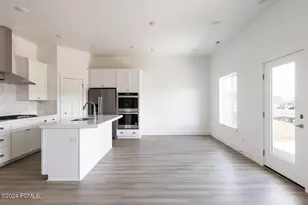 1093 E Becca Rd, Daniel, UT 84032 - Photo 7