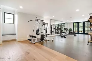 11 Cross Hill Ln, Sandy, UT 84092 - Photo 83