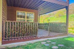 1041 W Grindelwald Ct, Midway, UT 84049 - Photo 3