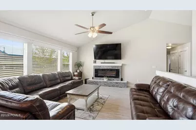 667 S Falkirk Road, Heber City, UT 84032 - Photo 9