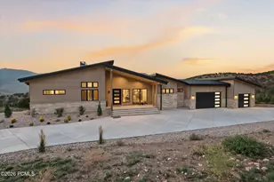 1092 Trailridge Dr, Coalville, UT 84017 - Photo 3