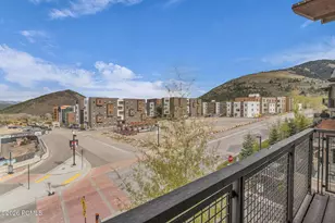 3827 Blackstone Dr, Park City, UT 84098 - Photo 17