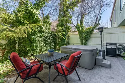 1718 Oak Springs Drive, Salt Lake City, UT 84108 - Photo 23