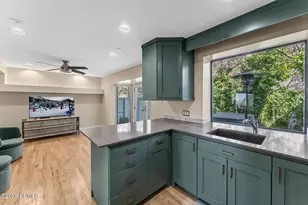 1718 Oak Springs Dr, Salt Lake City, UT 84108 - Photo 9