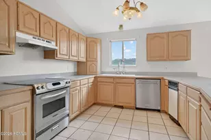8927 E Pineview Dr, Huntsville, UT 84317 - Photo 19