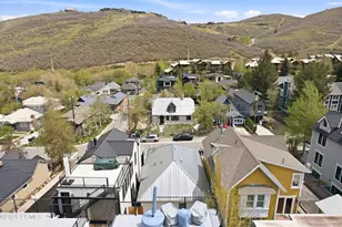 1057 Woodside Ave, Park City, UT 84060 - Photo 33