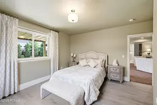 1247 W Alta Creek Cir, South Jordan, UT 84095 - Photo 41