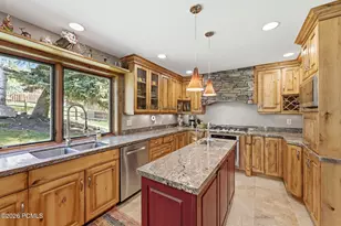 3021 Arabian Dr, Park City, UT 84060 - Photo 11