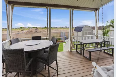 2647 S 2300, Syracuse, UT 84075 - Photo 33