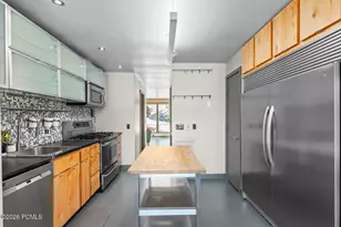 105 Crestview Cir, Park City, UT 84098 - Photo 15