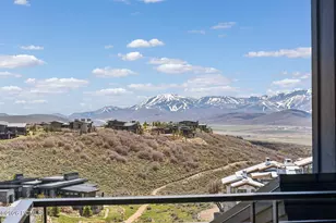 8945 N Mountain Crest Rd, Park City, UT 84098 - Photo 11