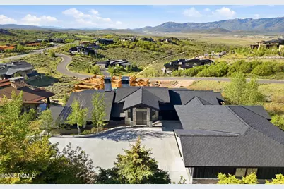 8945 N Mountain Crest Road, Park City, UT 84098 - Photo 3