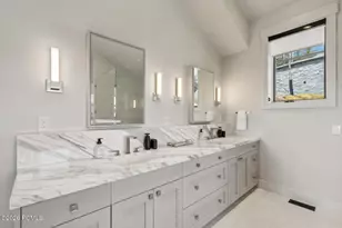 8945 N Mountain Crest Rd, Park City, UT 84098 - Photo 35