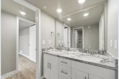 1032 E 400 South #Apt 301b, Salt Lake City, UT 84102 - Photo 11