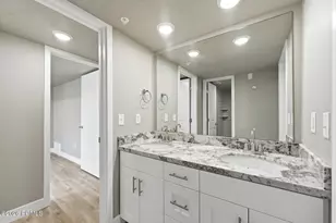 1032 E 400 S, Salt Lake City, UT 84102 - Photo 11