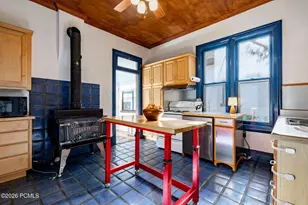 810 E 1st Ave, Salt Lake City, UT 84103 - Photo 5