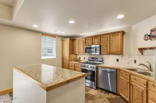 1695 W Redstone Ave, Park City, UT 84098 - Photo 15