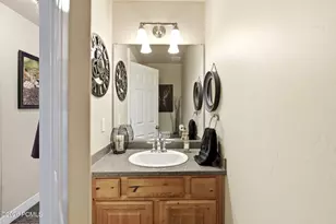 8374 E Lake Pines Dr, Heber City, UT 84032 - Photo 15