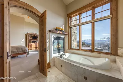 8425 N Sunrise Loop, Park City, UT 84098 - Photo 9