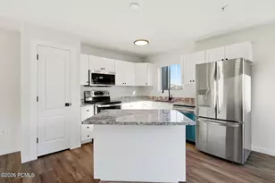 1716 W Fox Bay Dr, Heber City, UT 84032 - Photo 7