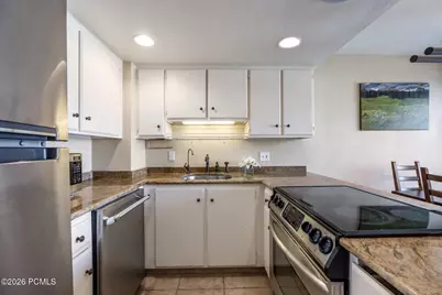 121 Yonex Court, Park City, UT 84060 - Photo 5