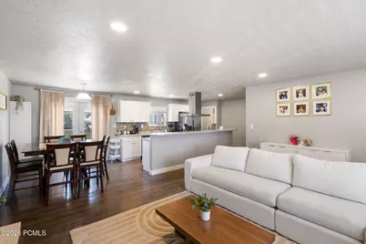 3770 W El Glen Avenue, West Valley City, UT 84120 - Photo 13