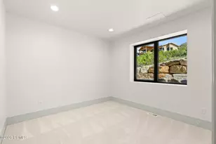 11479 N Fox Holw Ct, Hideout, UT 84036 - Photo 31