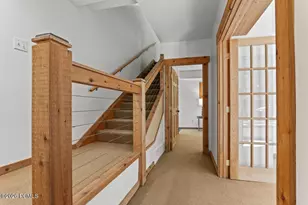 19 S Cederlof Ln, Salt Lake City, UT 84108 - Photo 17