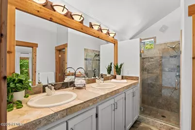 19 S Cederlof Lane, Salt Lake City, UT 84108 - Photo 25