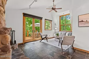 19 S Cederlof Ln, Salt Lake City, UT 84108 - Photo 3