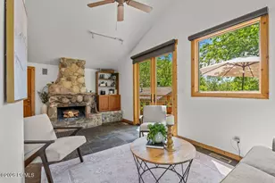 19 S Cederlof Ln, Salt Lake City, UT 84108 - Photo 5