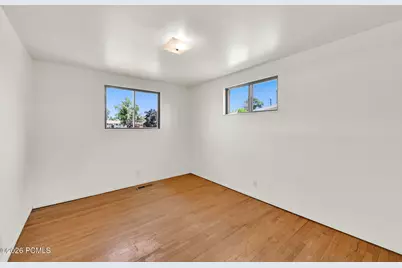 106 N 700 N, Clearfield, UT 84015 - Photo 17