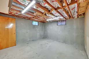 106 N 700 N, Clearfield, UT 84015 - Photo 23