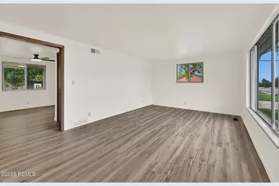106 N 700 N, Clearfield, UT 84015 - Photo 7