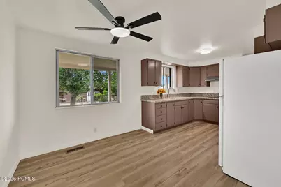 106 N 700 N, Clearfield, UT 84015 - Photo 15