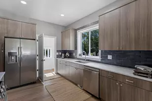 1046 Lincoln St, Salt Lake City, UT 84105 - Photo 9