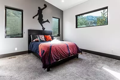 9351 S Granite Vista Drive, Cottonwood Heights, UT 84092 - Photo 25