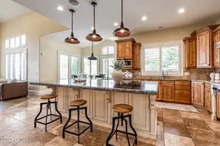 407 Hidden Lake Dr, Bountiful, UT 84010 - Photo 9