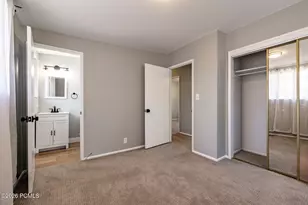 394 E Bridlewood Dr, Salt Lake City, UT 84107 - Photo 11